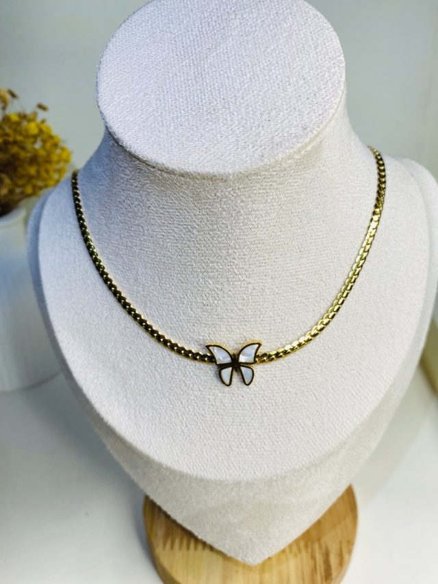 BUTTERFLY NECKLACE