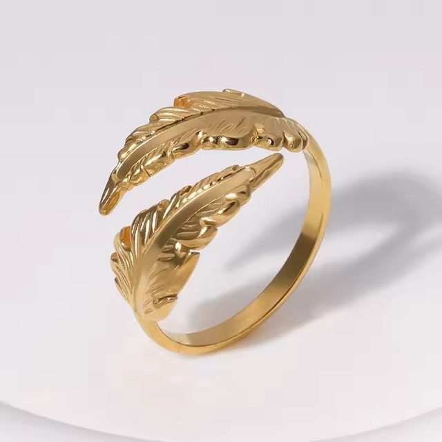 ELIE Adjustable Leaf Ring