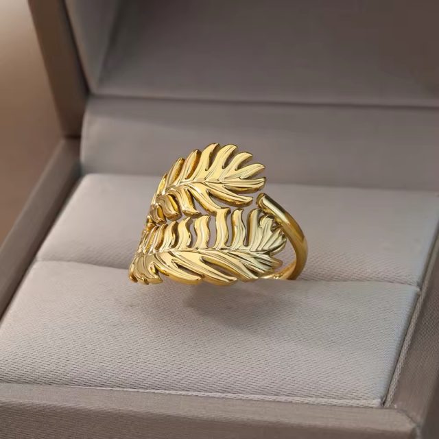 Adjustable Palm Leaf Ring