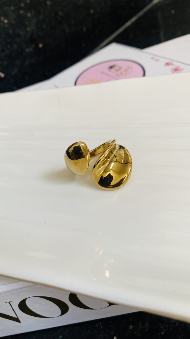 Dome and Down Ring size 8